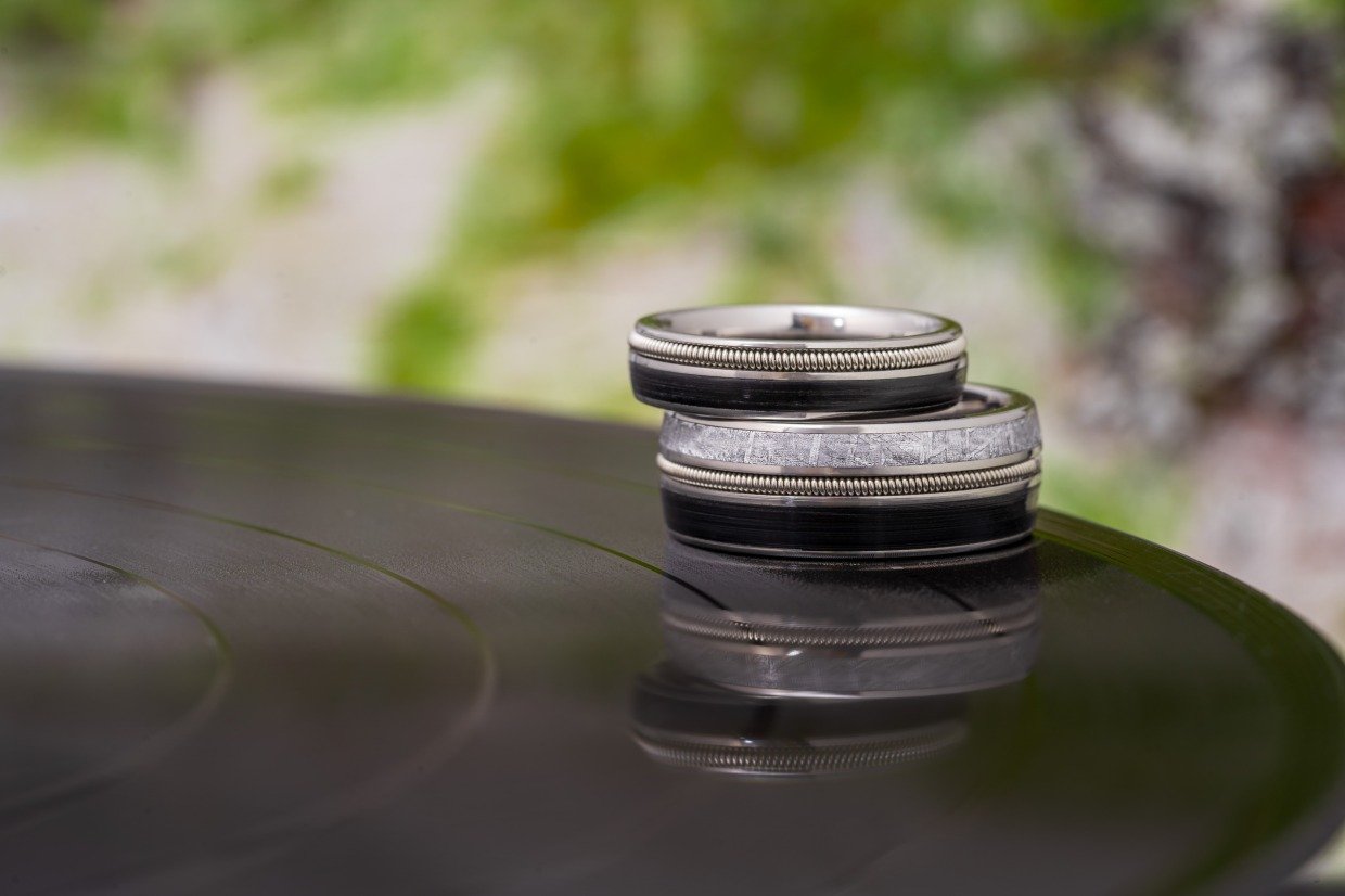 Meteorite wedding ring set by Jewelry by Johan