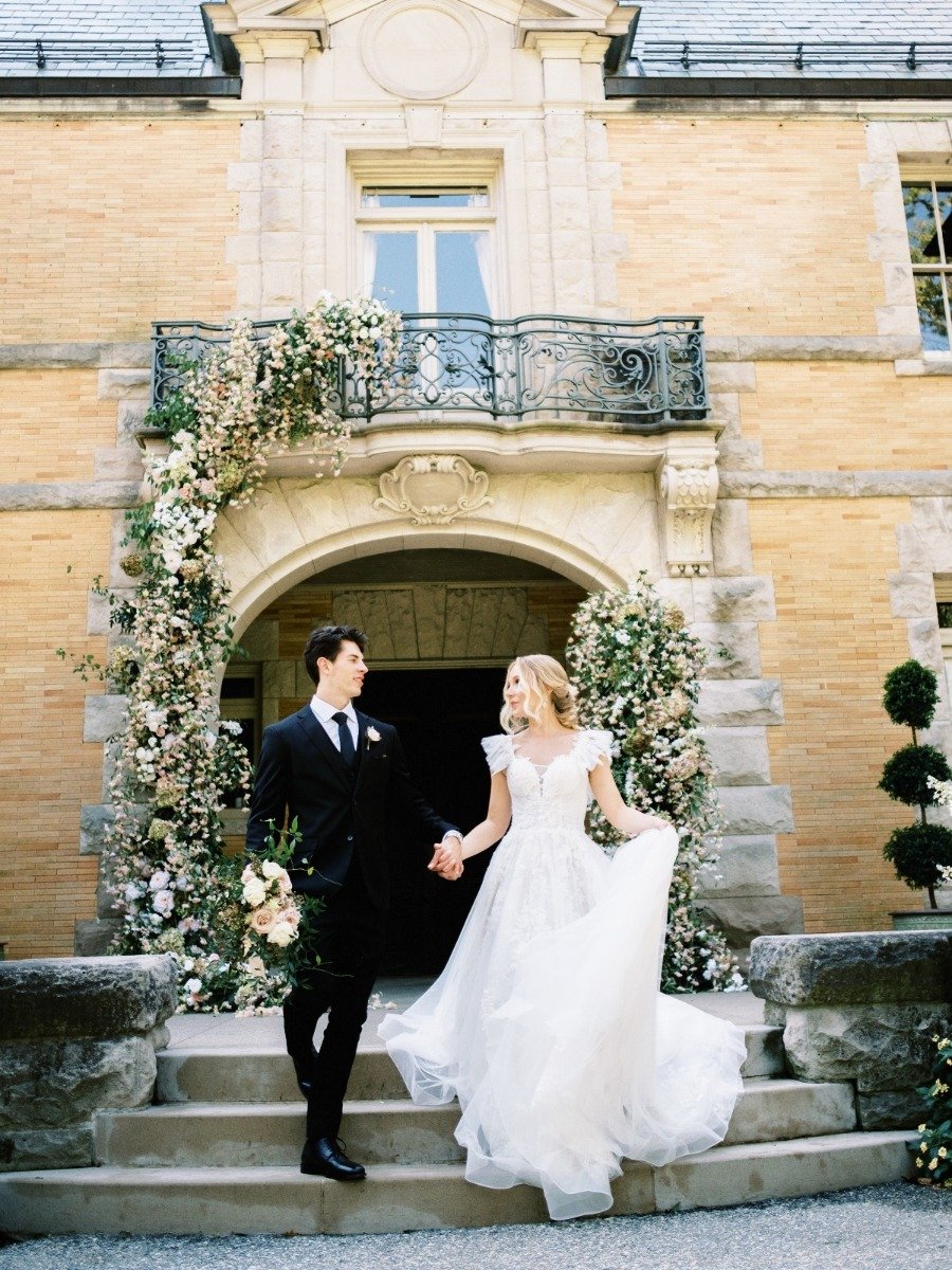 A French-Inspired Shoot with a Breathtaking Floral Archway