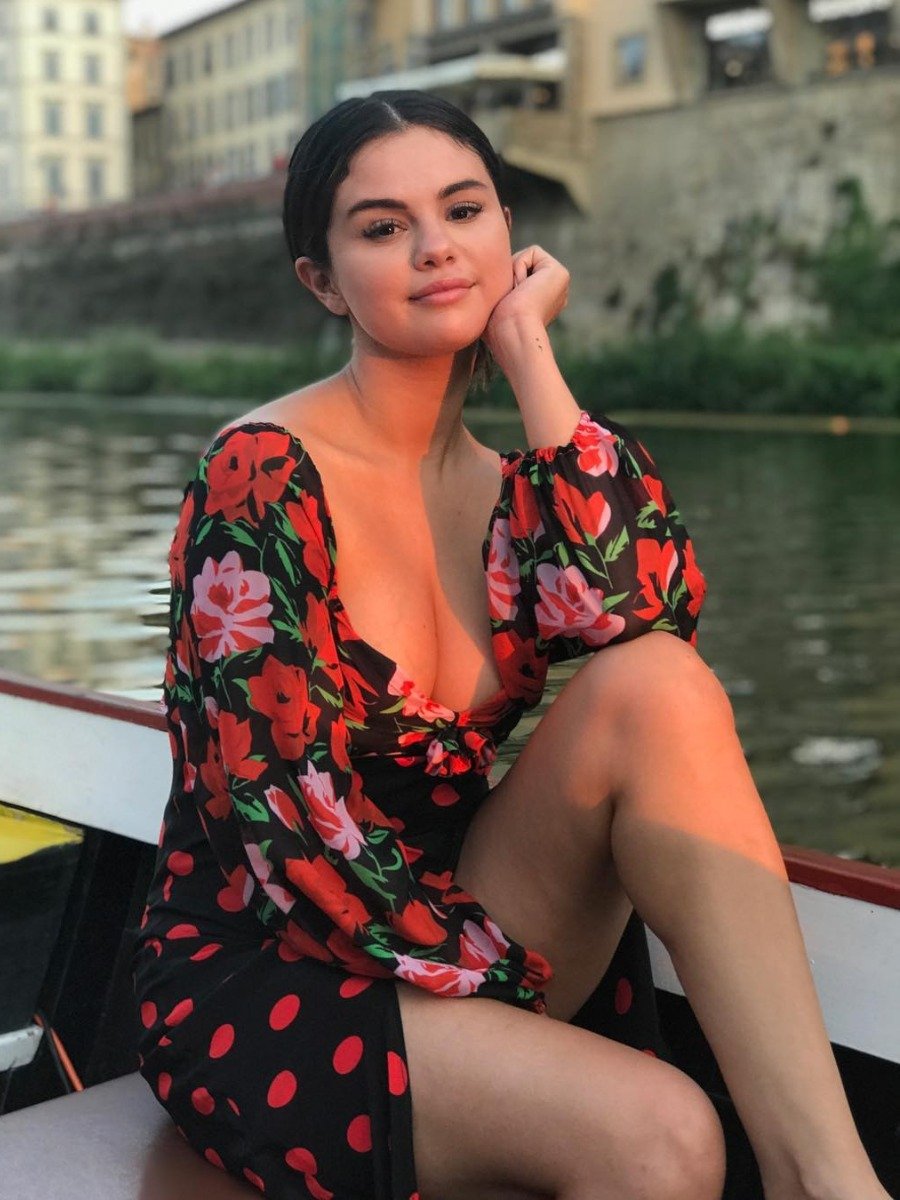 We Could Get Down With a Selena Gomez Beauty Line